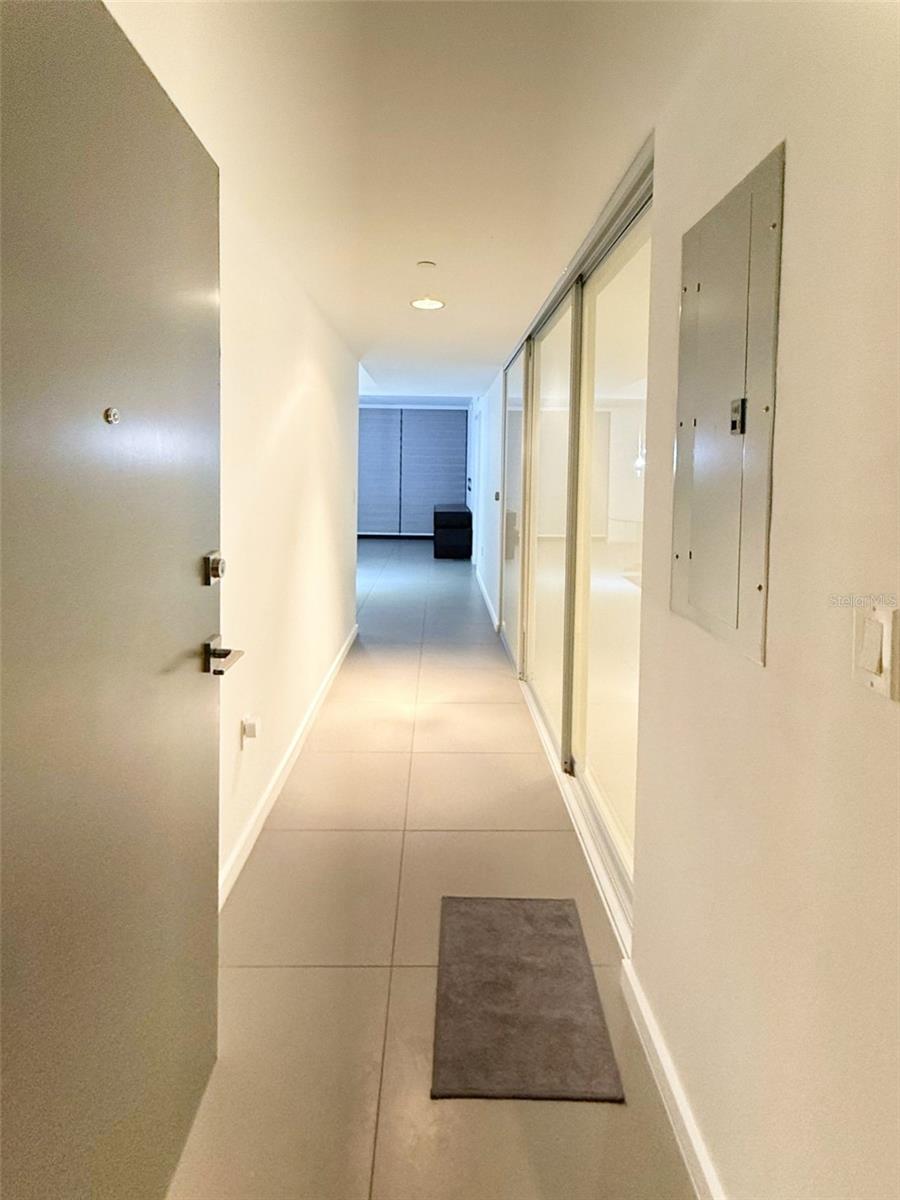 Image 7 of 35 For 5300 85th Avenue 1208