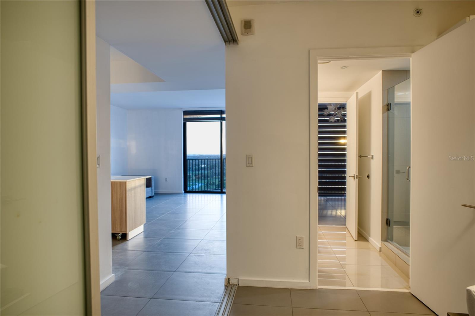 Image 8 of 35 For 5300 85th Avenue 1208