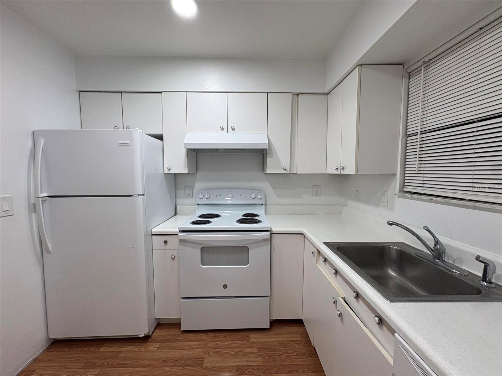 Image 6 of 22 For 1724 Foxhall Circle 1724