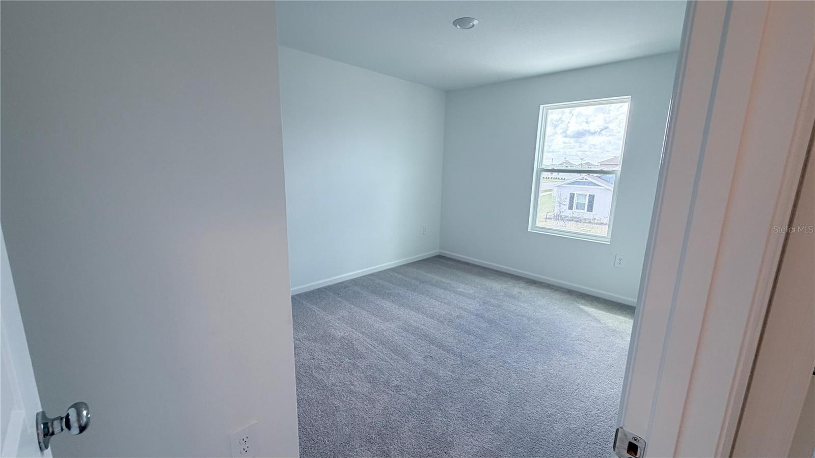 Image 32 of 48 For 776 Trotters Drive