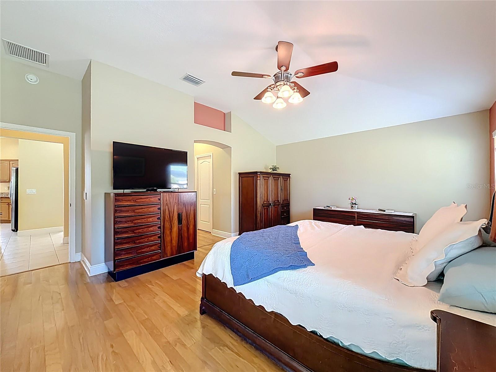 Image 17 of 41 For 17312 81st Springside Terrace