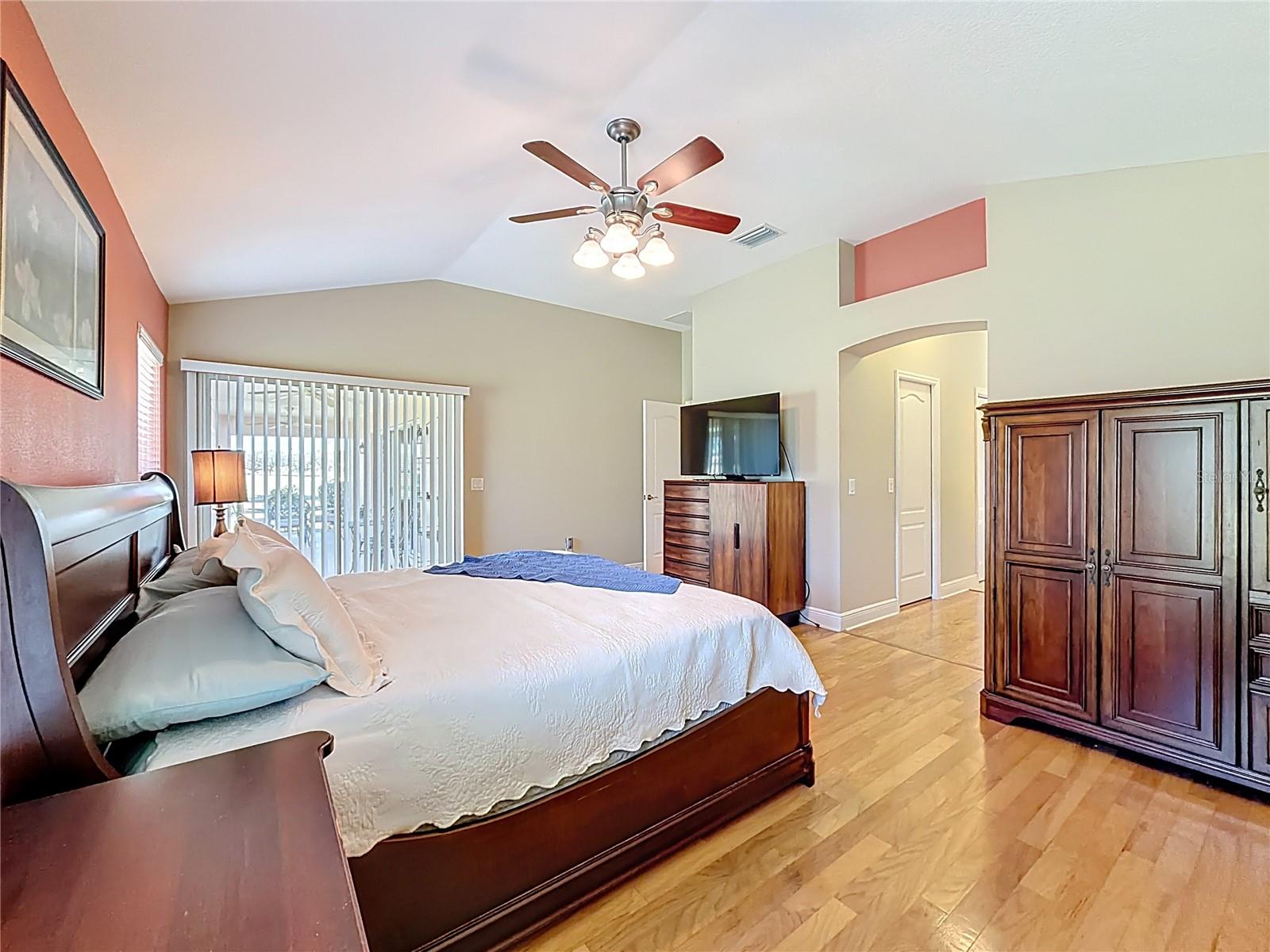 Image 19 of 41 For 17312 81st Springside Terrace