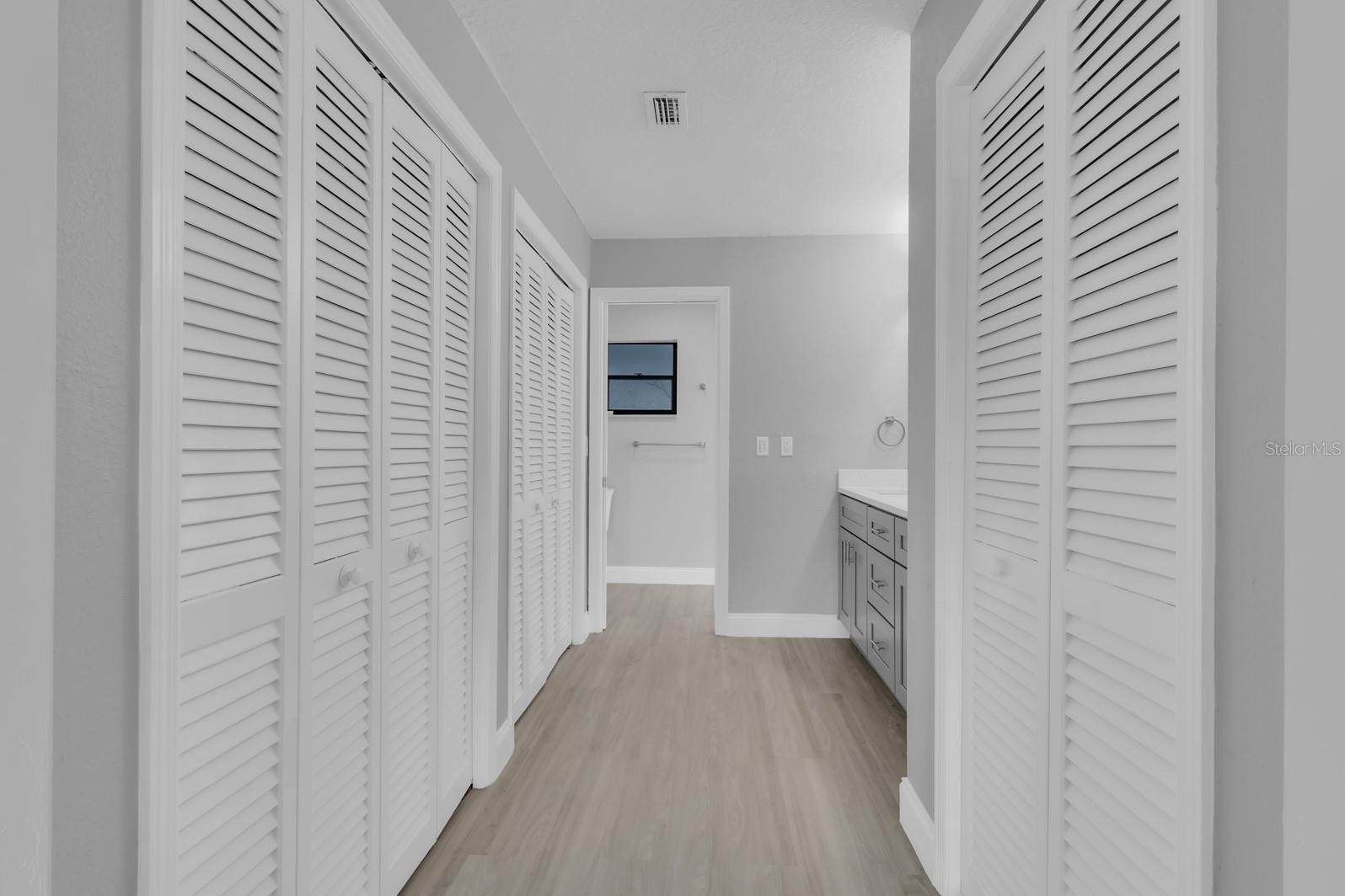 Image 18 of 50 For 1495 Skyline Drive