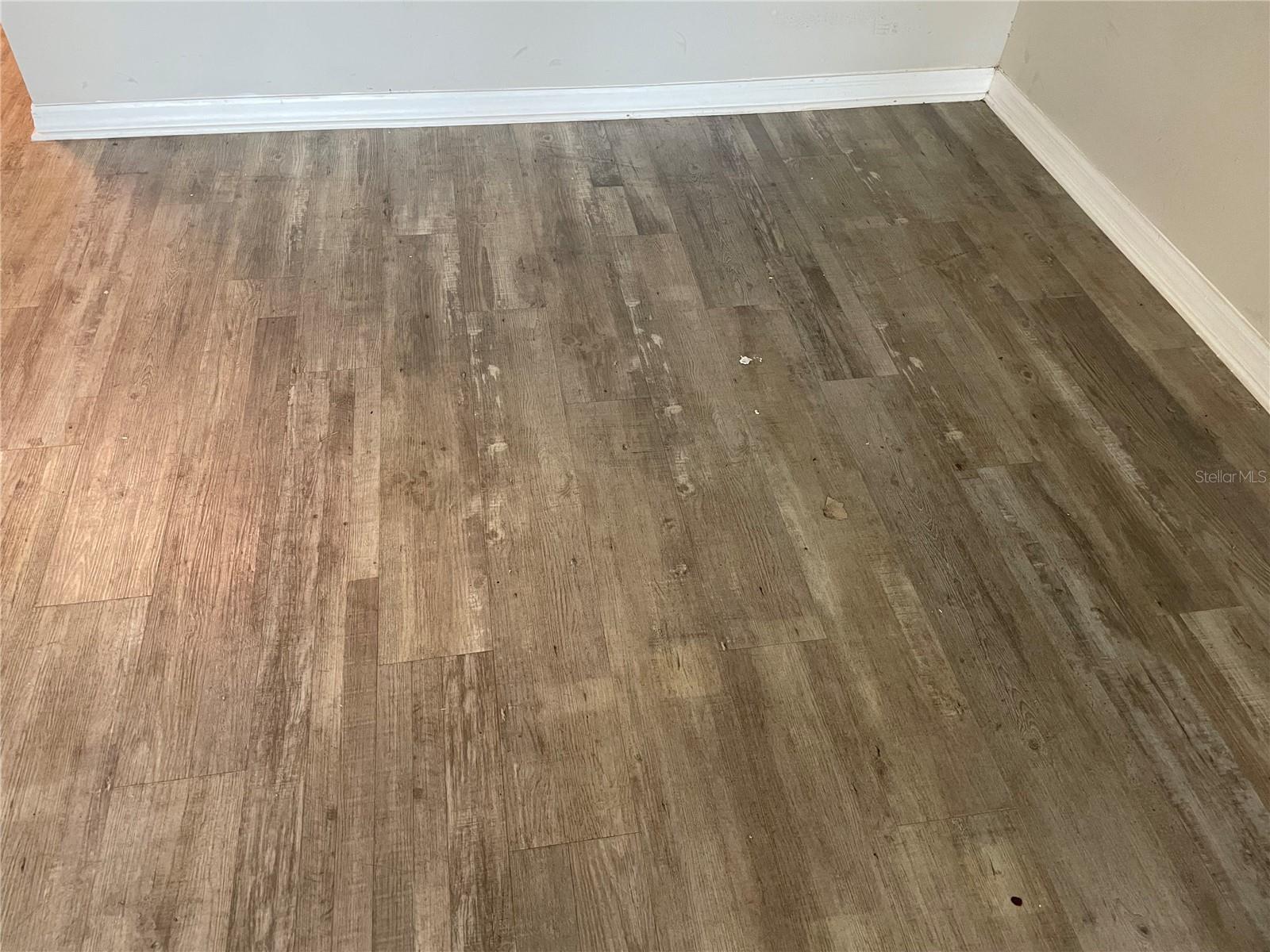 Image 10 of 12 For 522 Villa Del Sol Circle 201