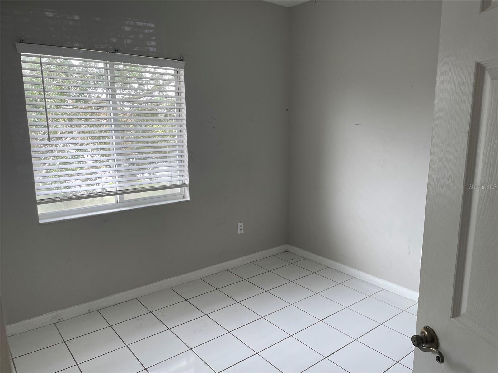 Image 7 of 12 For 522 Villa Del Sol Circle 201