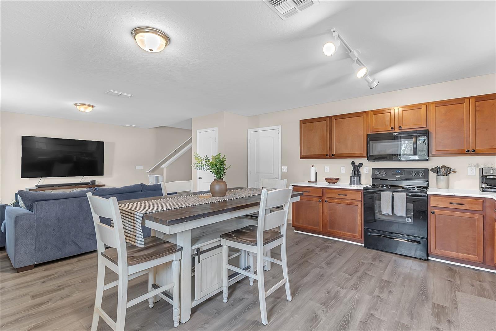 Image 10 of 34 For 313 Aster Court