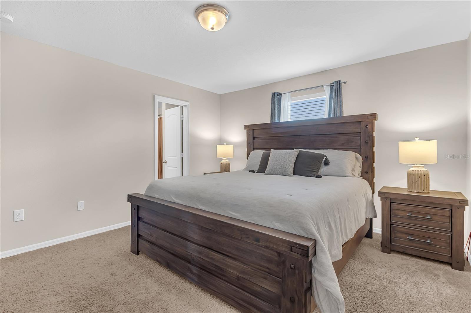 Image 18 of 34 For 313 Aster Court