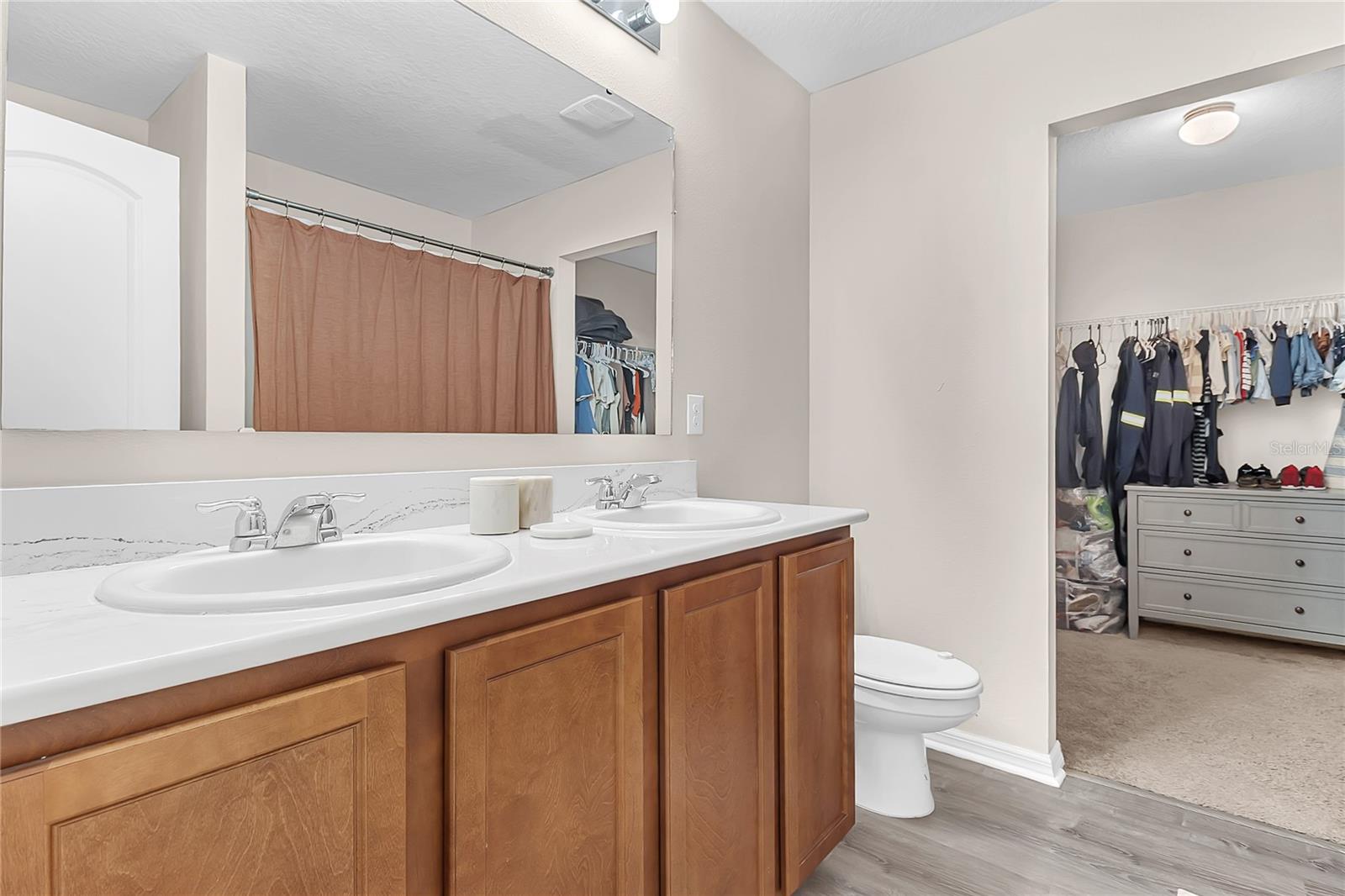 Image 20 of 34 For 313 Aster Court