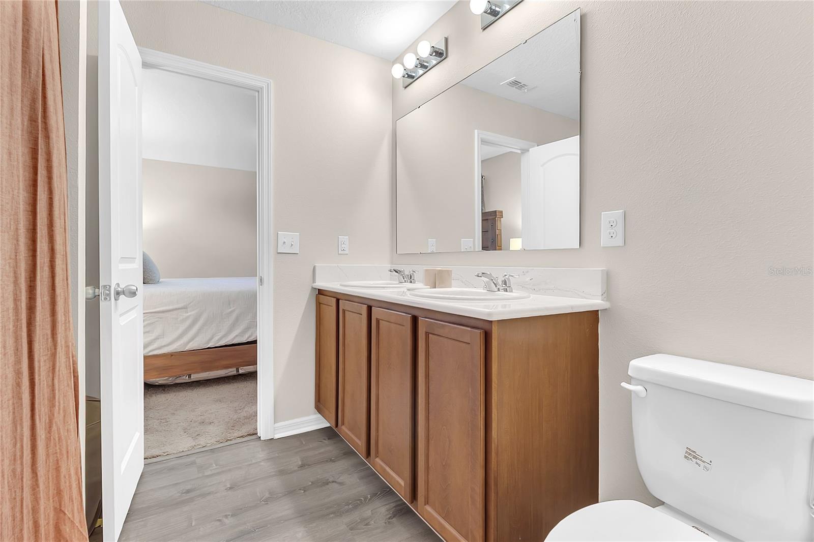 Image 21 of 34 For 313 Aster Court