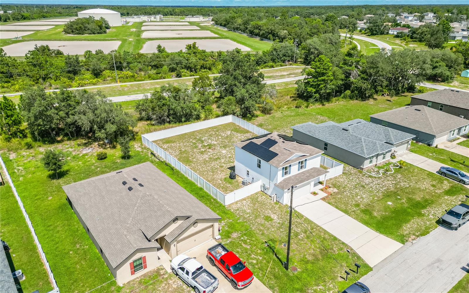 Image 28 of 34 For 313 Aster Court