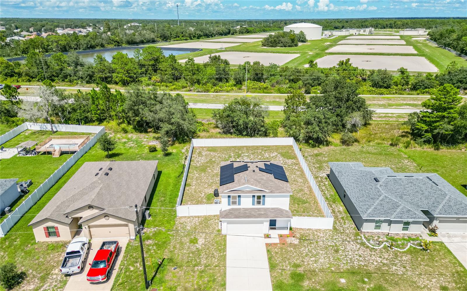 Image 29 of 34 For 313 Aster Court