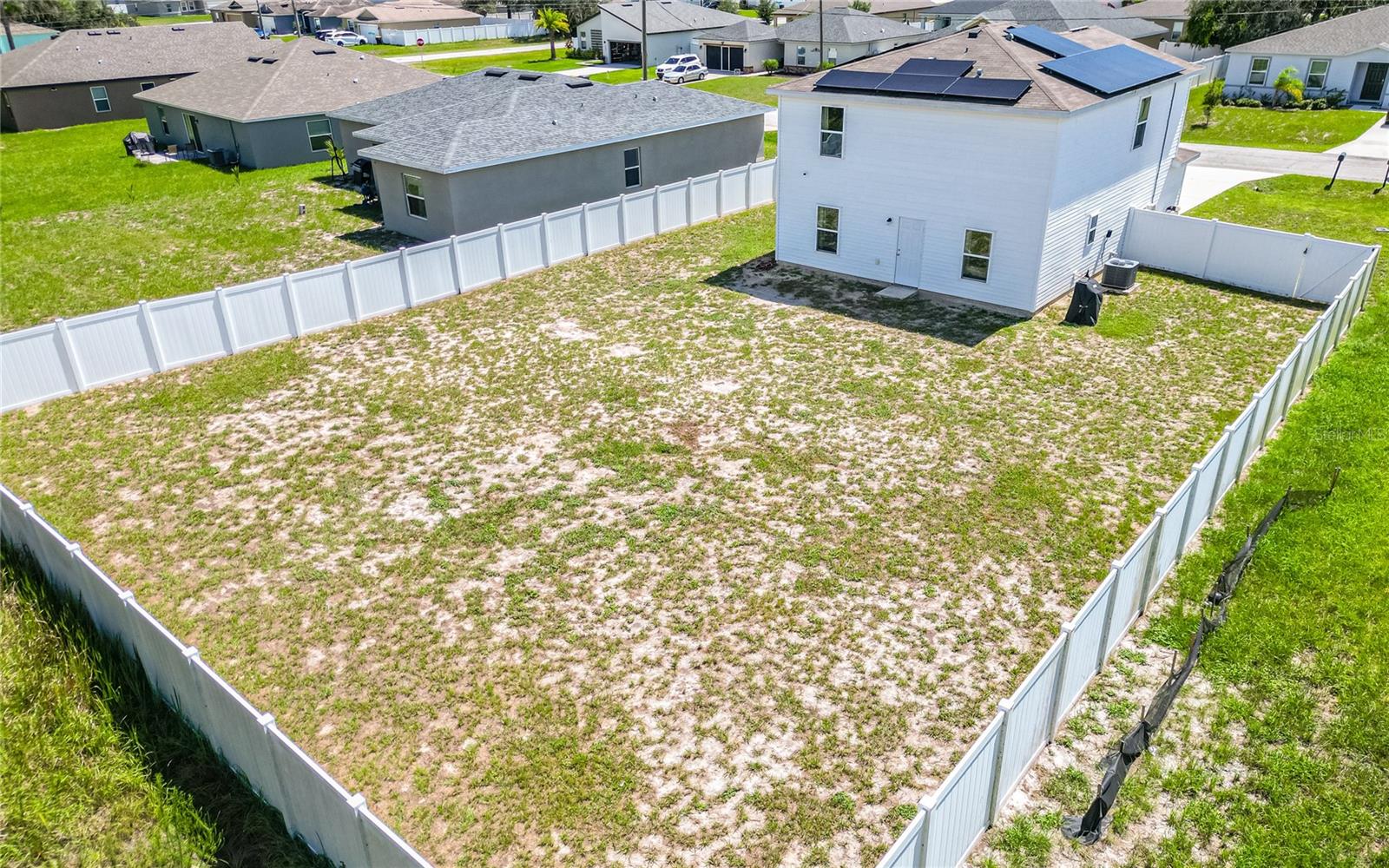 Image 34 of 34 For 313 Aster Court