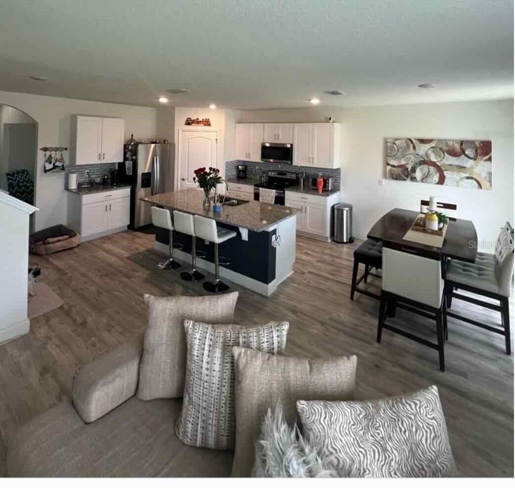 Image 9 of 10 For 3340 Perennial Lane