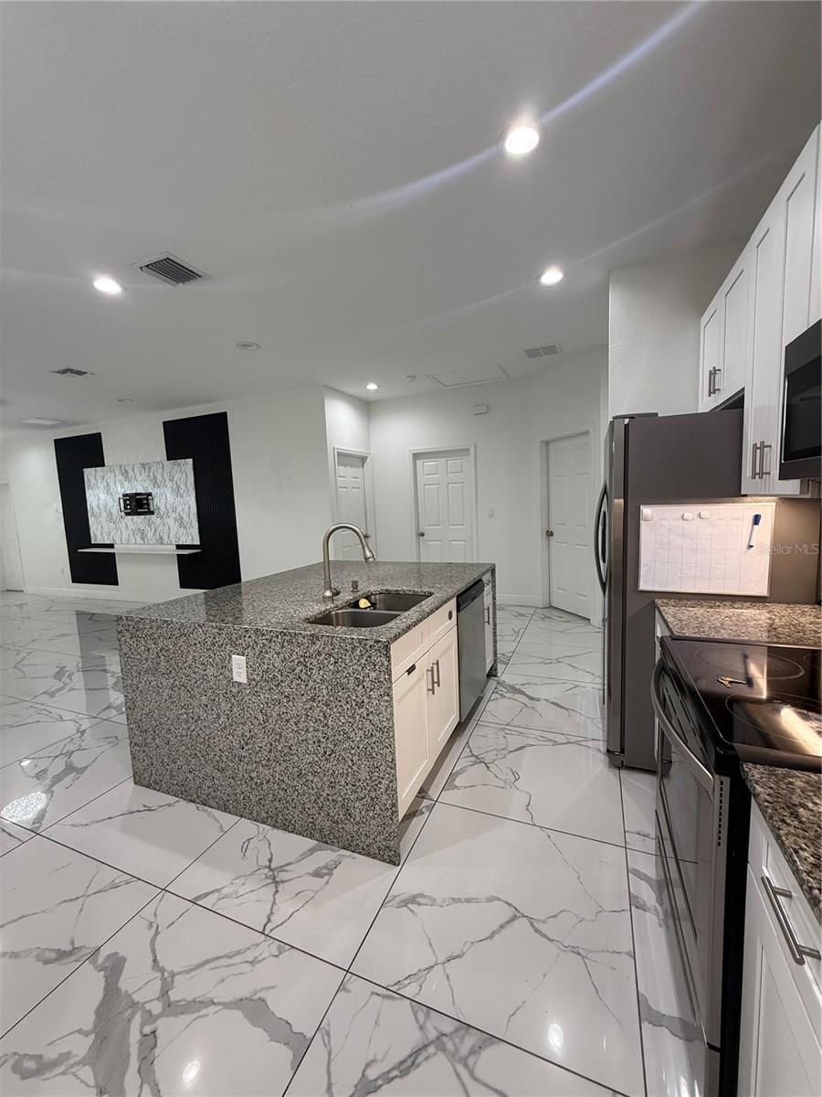 Image 15 of 27 For 310 Grape Avenue