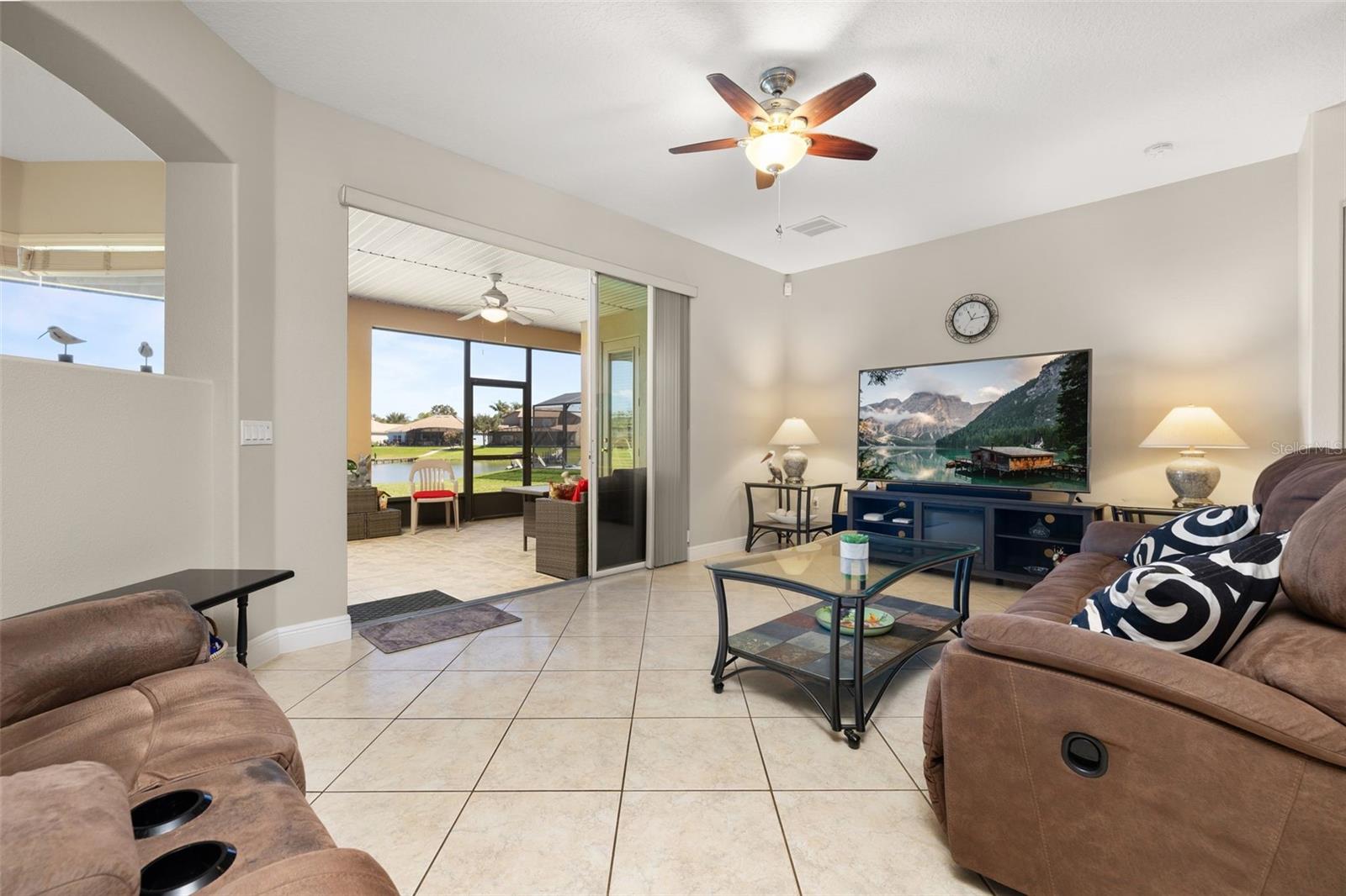 Image 14 of 99 For 2631 Captains Court