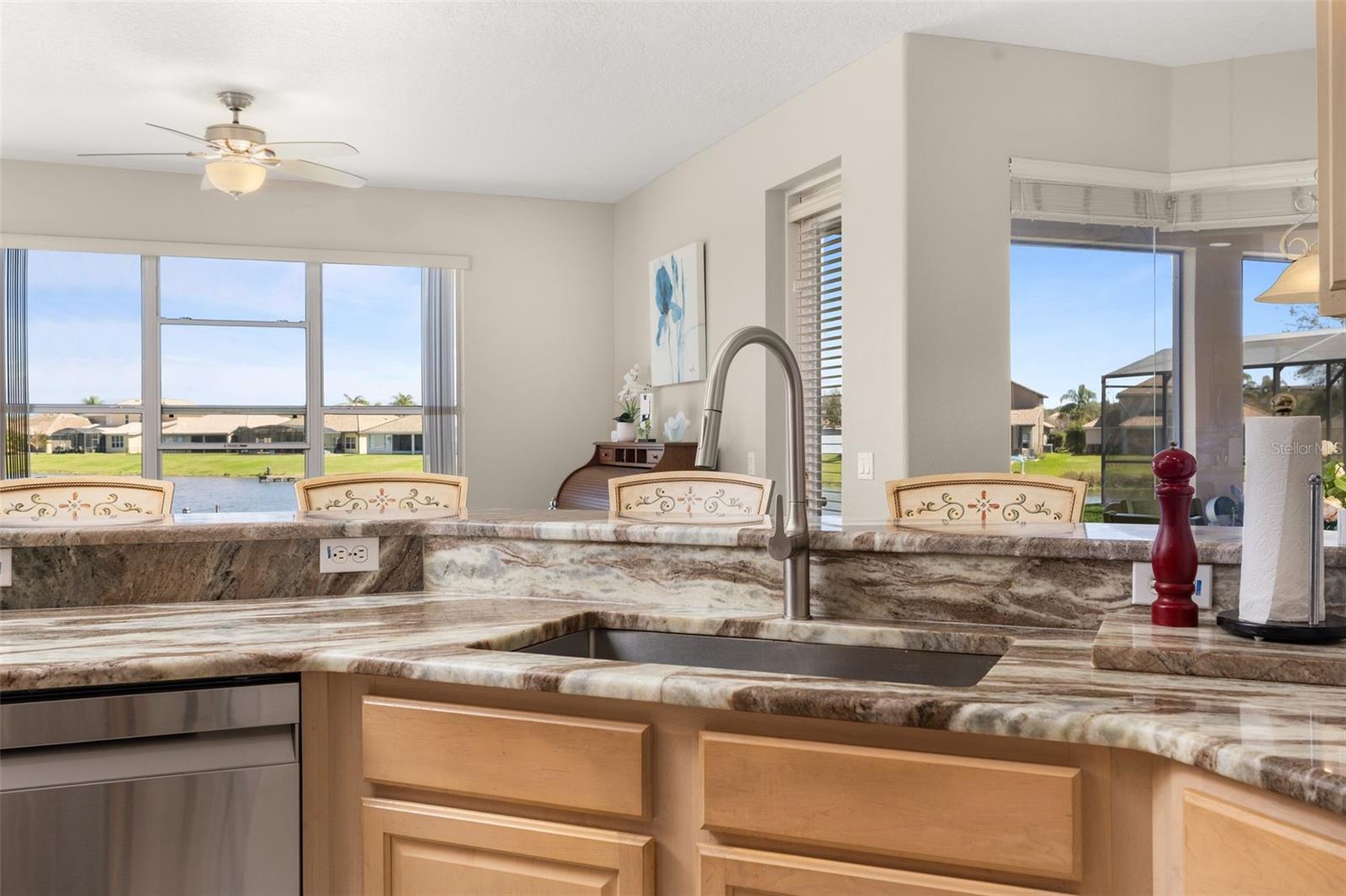 Image 23 of 99 For 2631 Captains Court