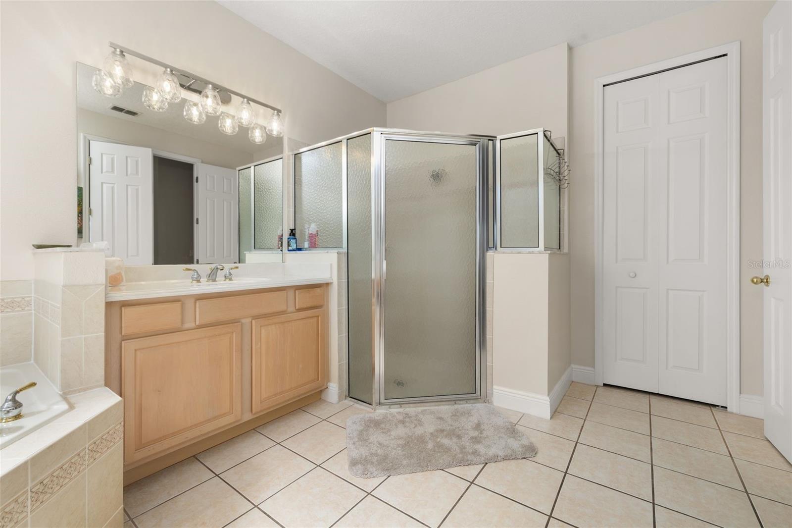 Image 32 of 99 For 2631 Captains Court