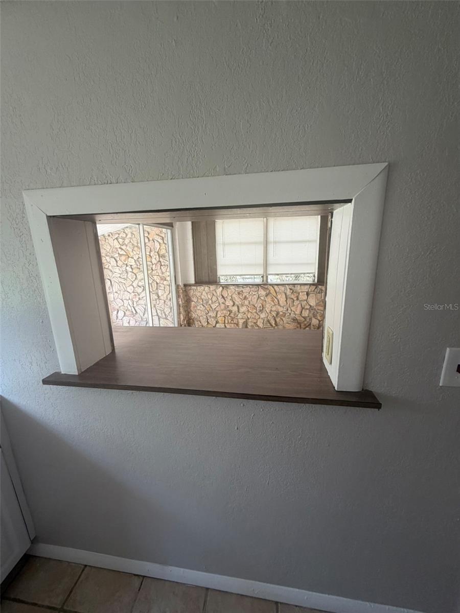 Image 17 of 33 For 719 Martin Street