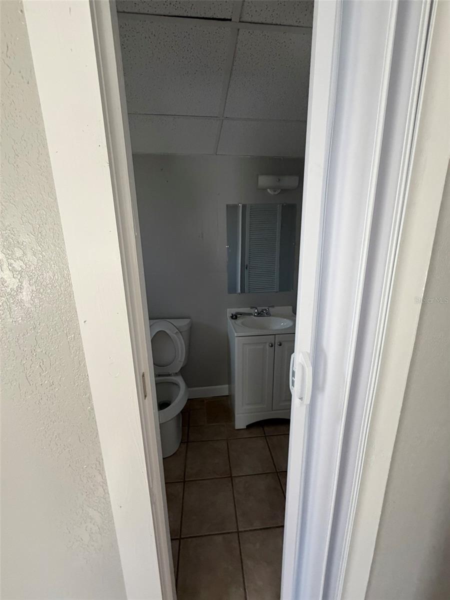 Image 24 of 33 For 719 Martin Street