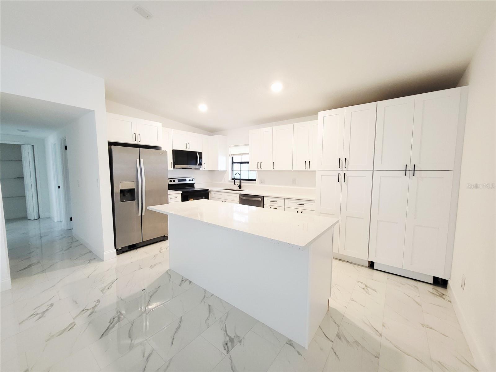 Image 5 of 14 For 2511 Drake Drive