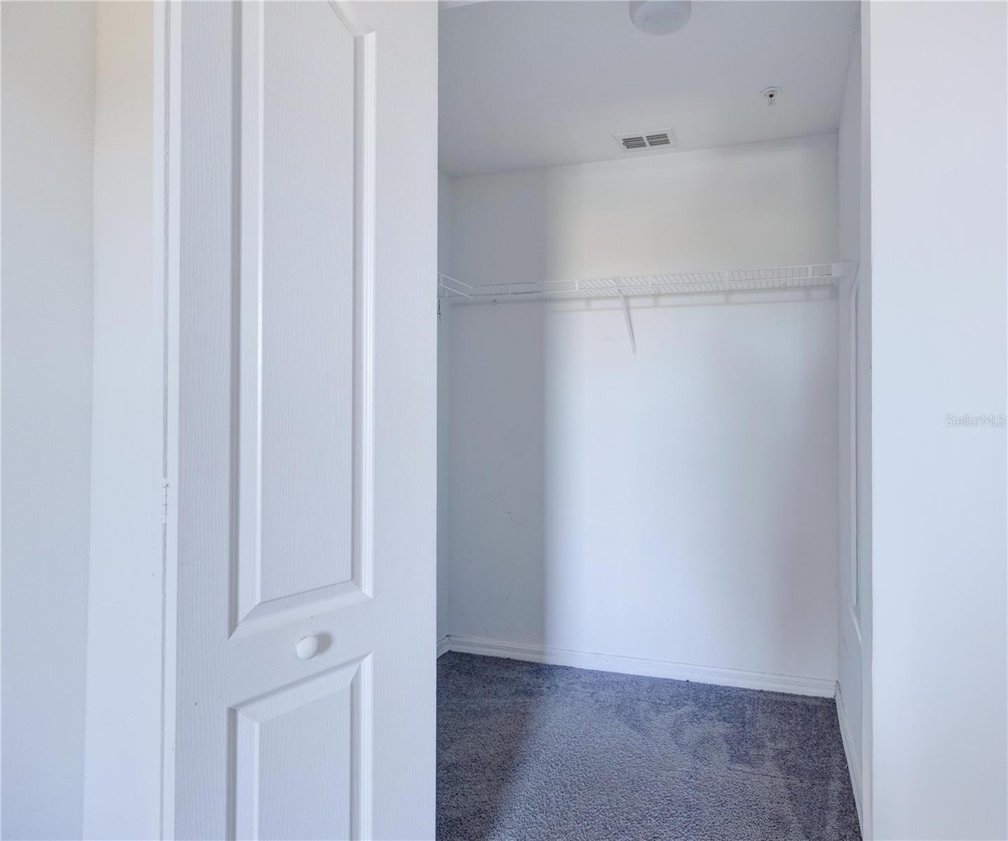 Image 10 of 12 For 5566 Metrowest Boulevard 2-302