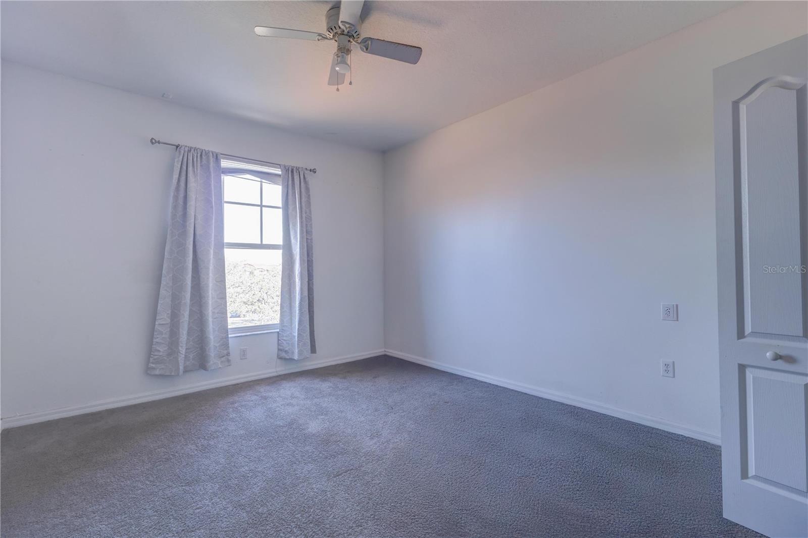 Image 12 of 12 For 5566 Metrowest Boulevard 2-302