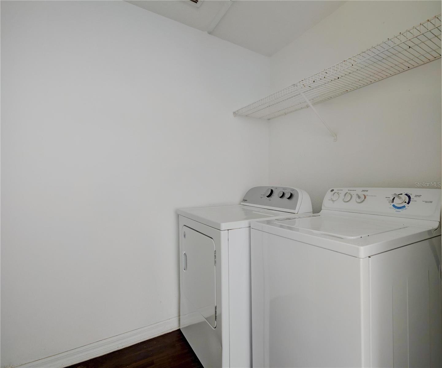 Image 9 of 12 For 5566 Metrowest Boulevard 2-302