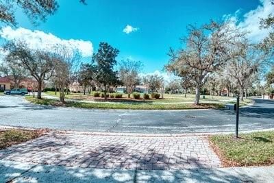 Image 4 of 43 For 93 Oak Leaf Drive