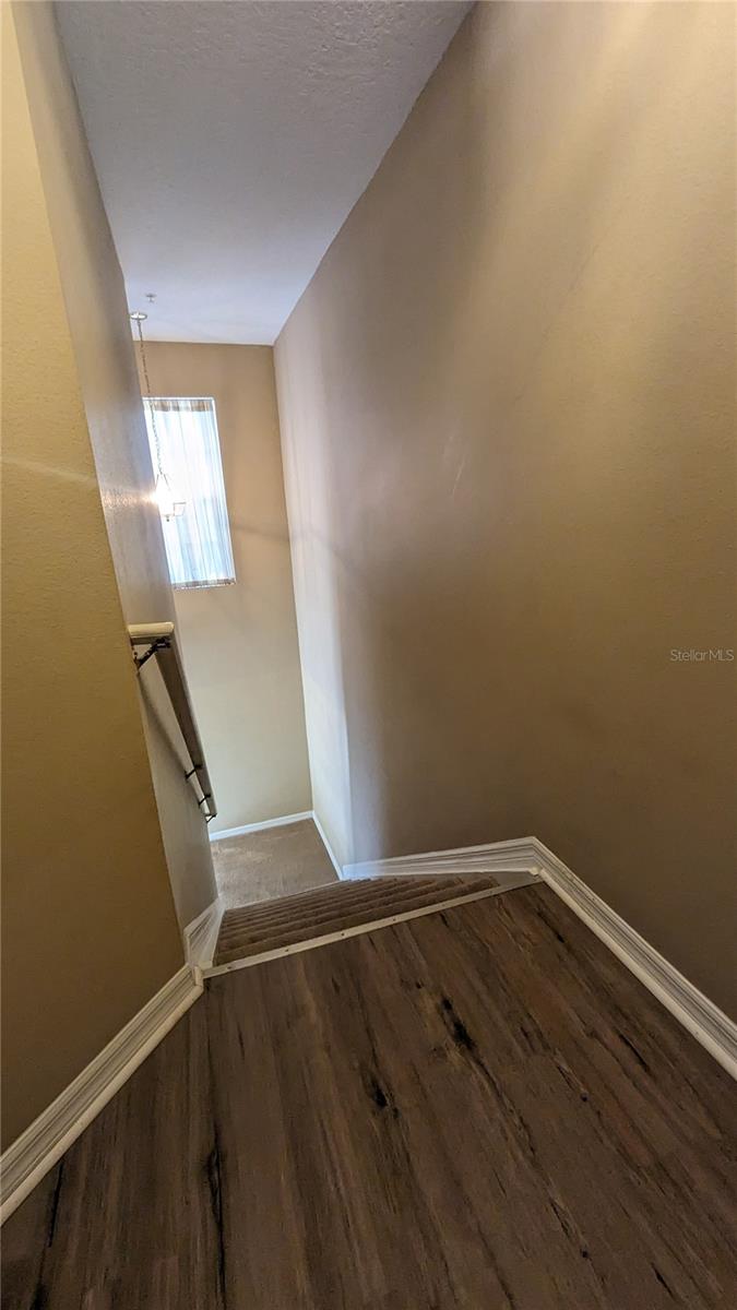 Image 5 of 24 For 10166 Regent Park Drive 10166