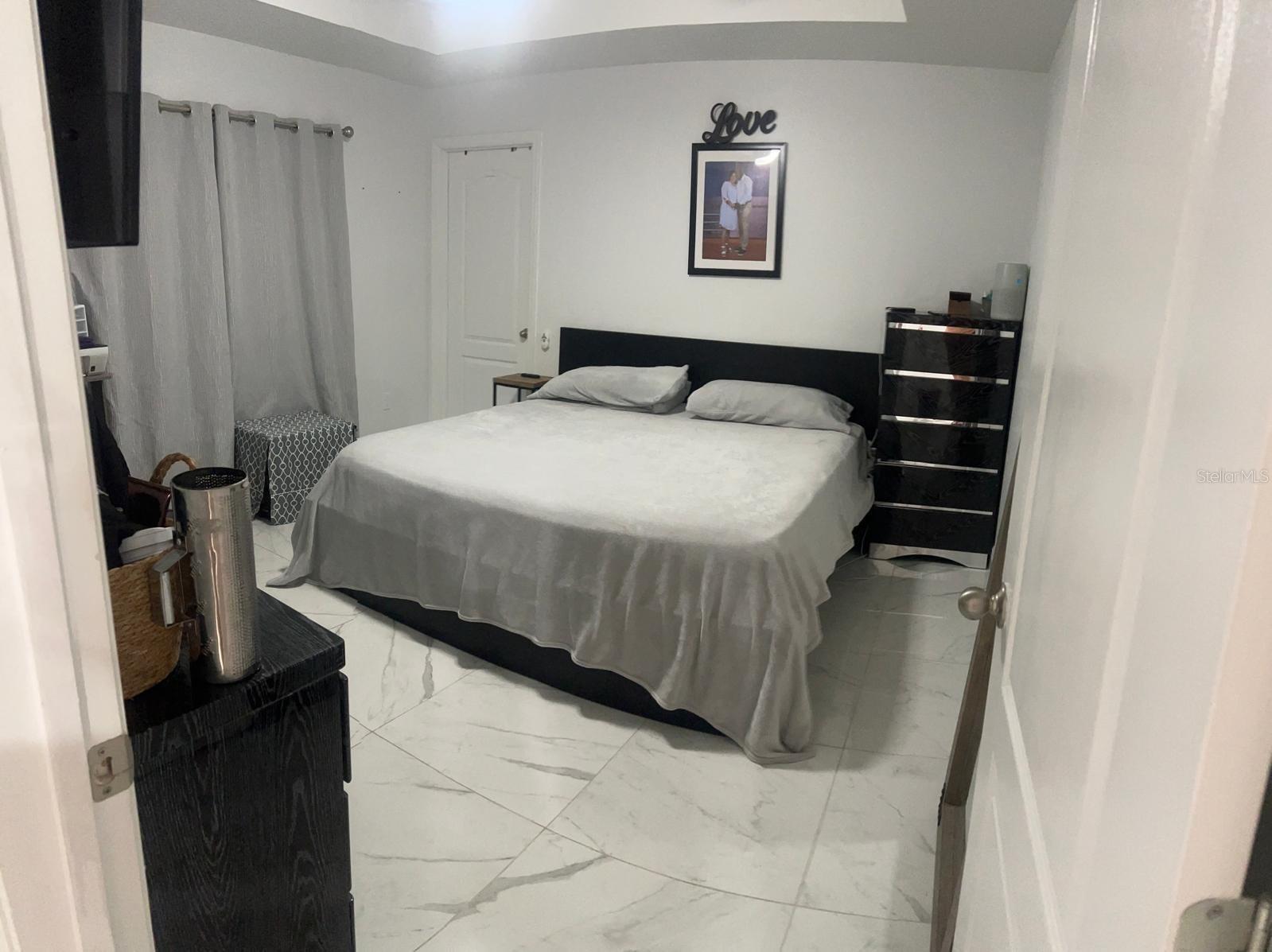 Image 15 of 45 For 2923 Stewart Street