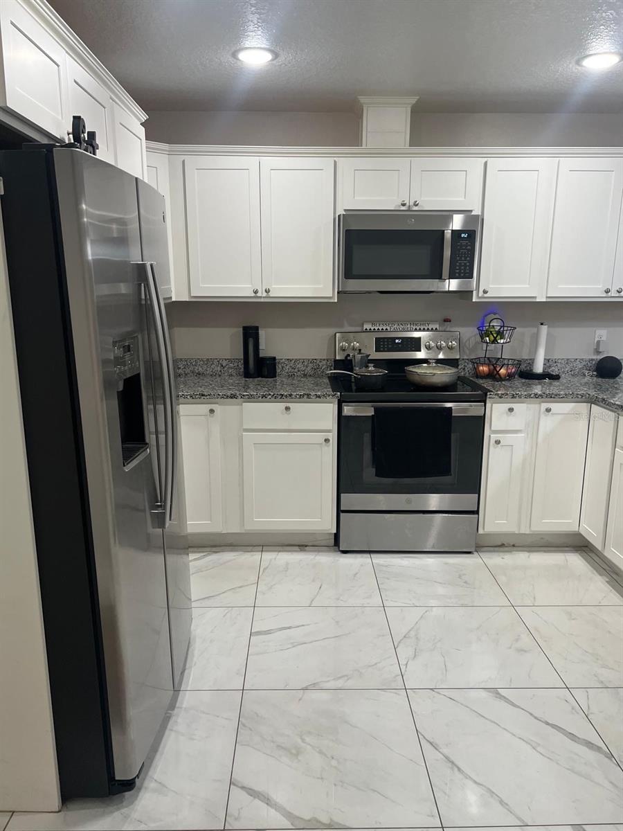 Image 39 of 45 For 2923 Stewart Street