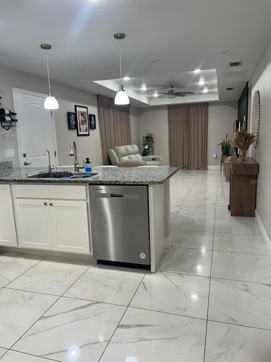 Image 40 of 45 For 2923 Stewart Street