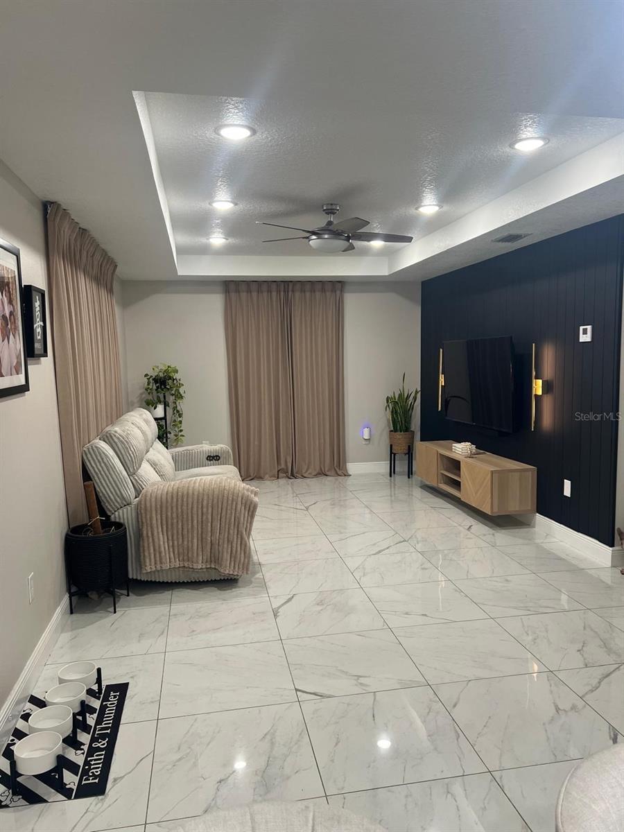 Image 41 of 45 For 2923 Stewart Street