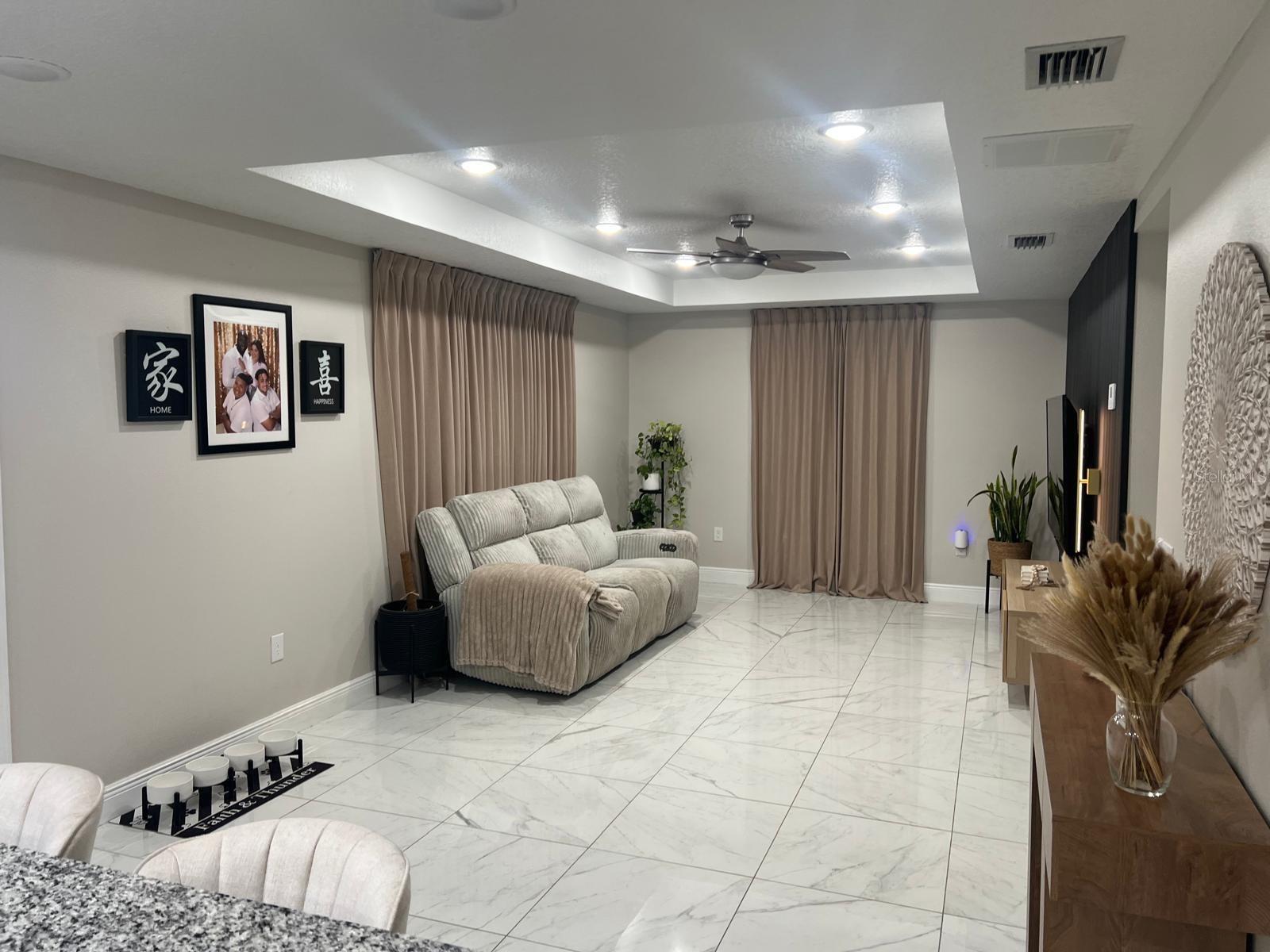 Image 42 of 45 For 2923 Stewart Street