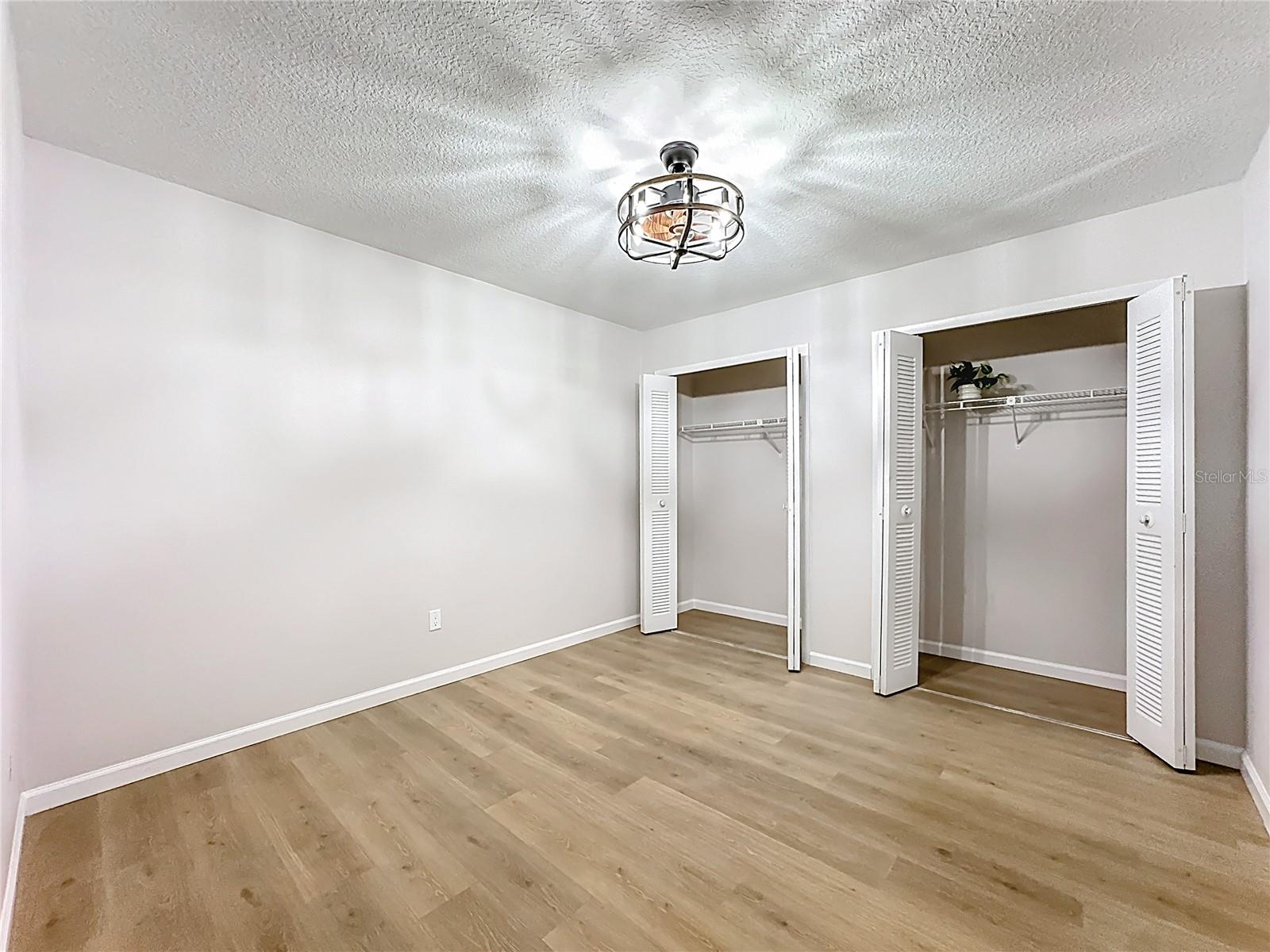 Image 29 of 37 For 122 Windtree Lane O-204