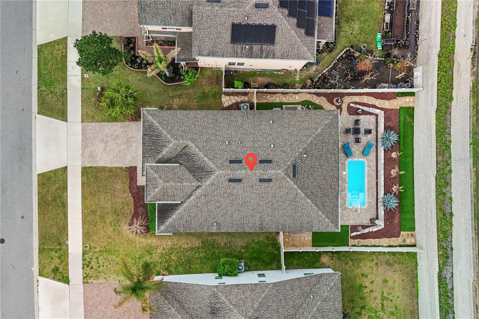 Image 2 of 61 For 2414 Hastings Boulevard