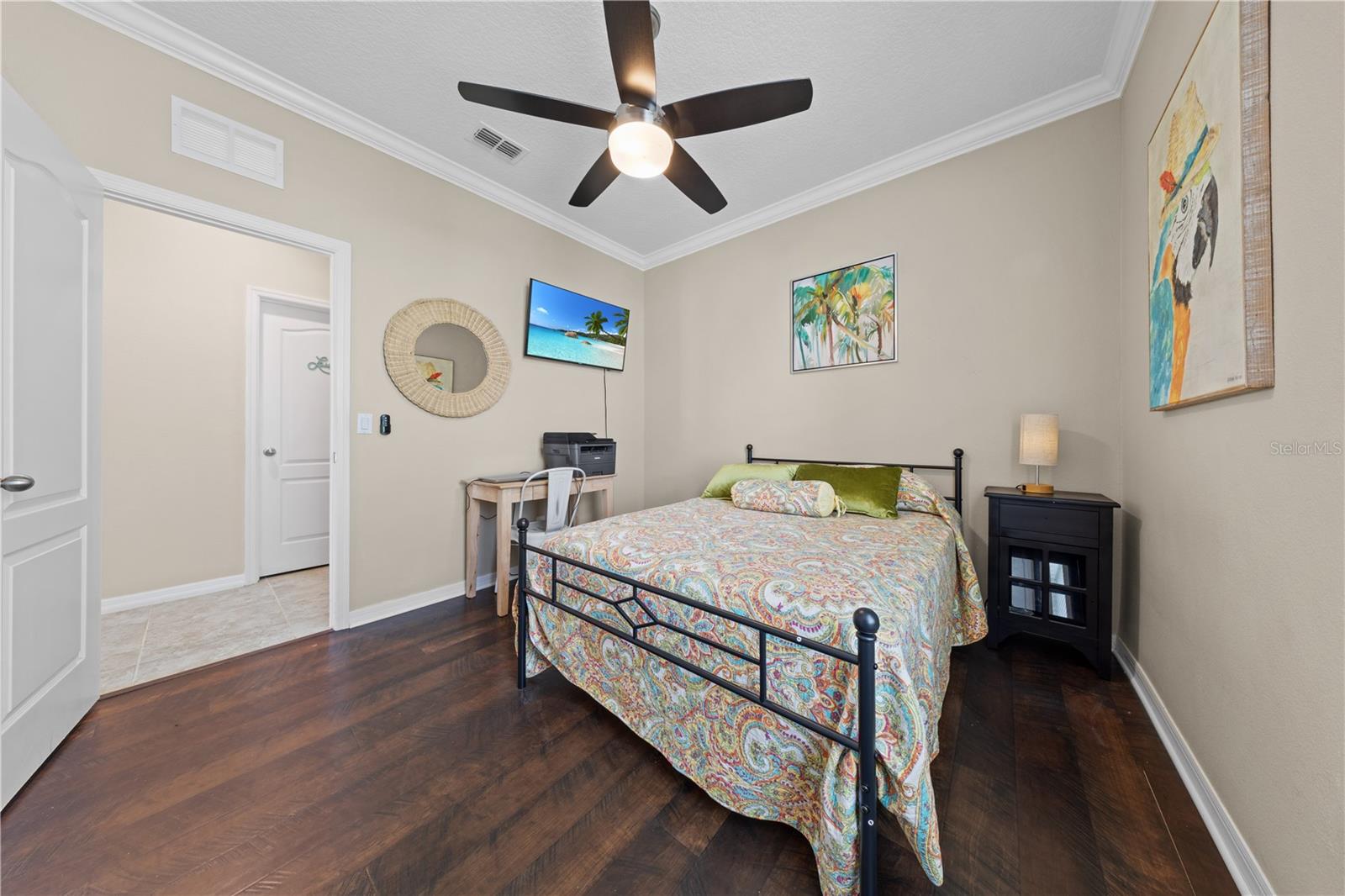 Image 25 of 61 For 2414 Hastings Boulevard