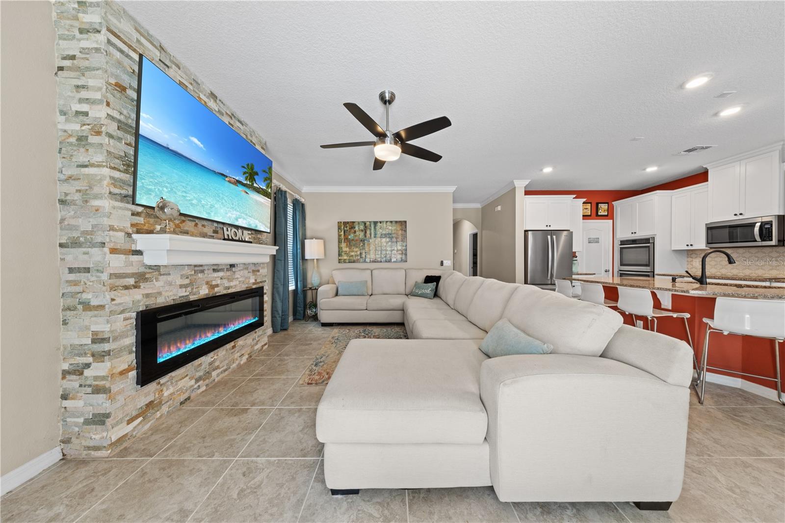 Image 35 of 61 For 2414 Hastings Boulevard