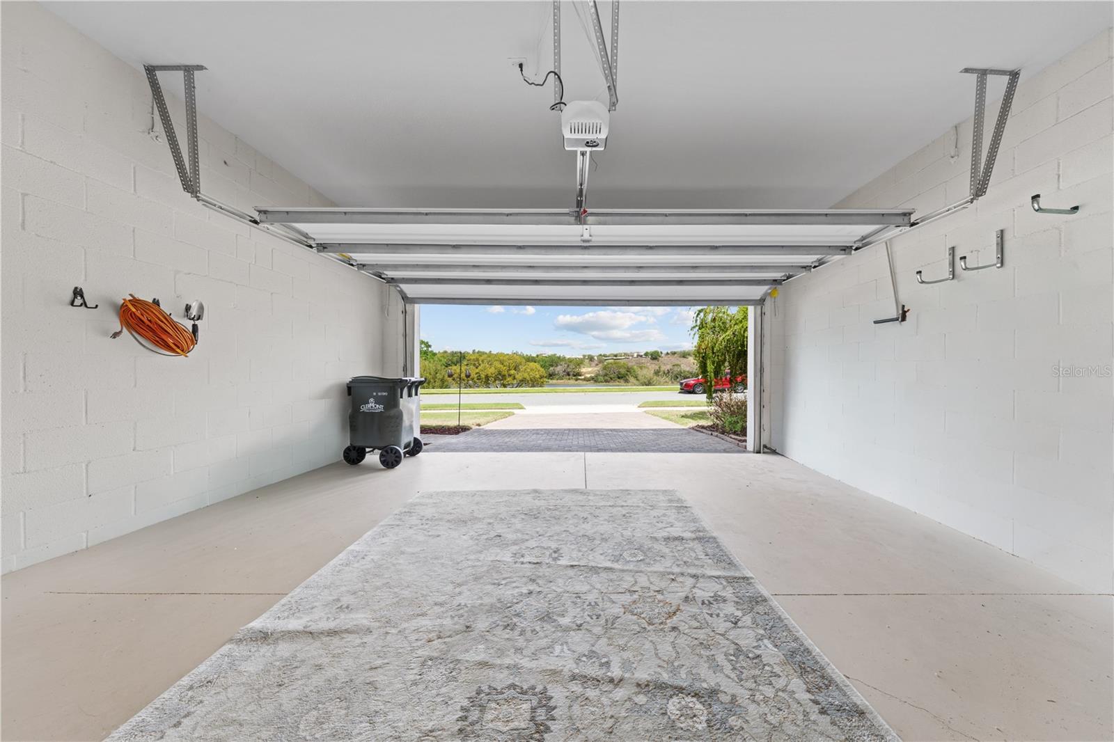 Image 49 of 61 For 2414 Hastings Boulevard