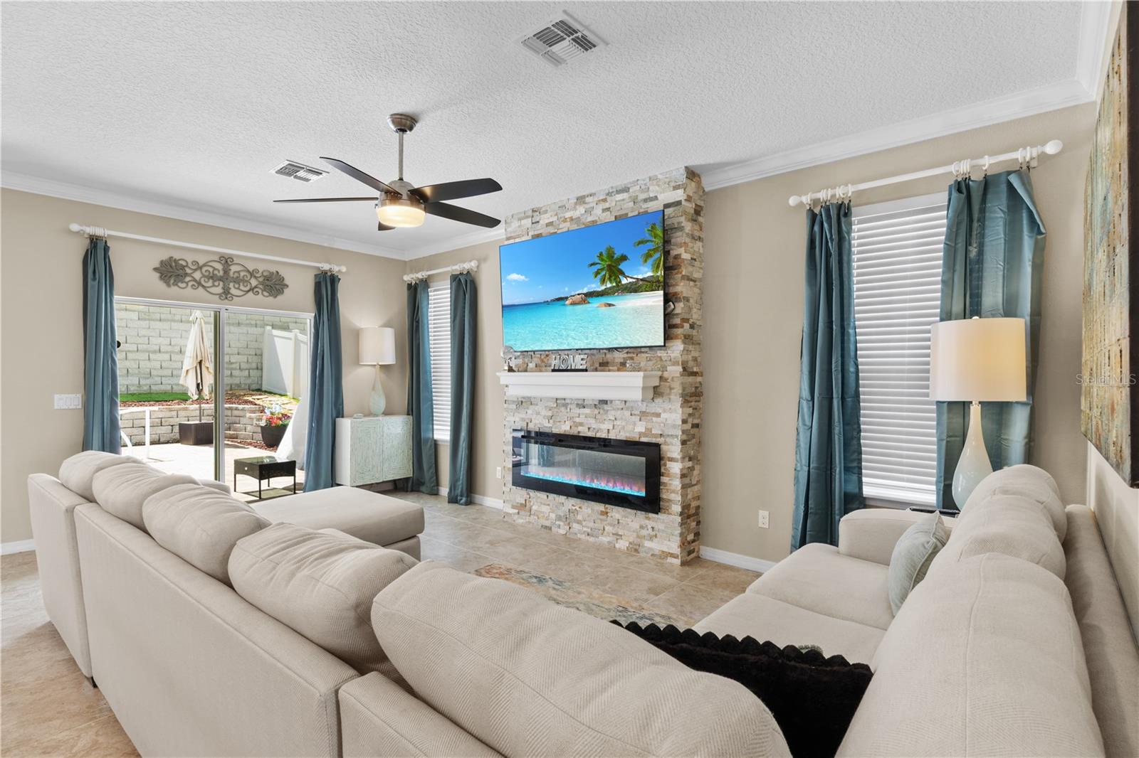 Image 5 of 61 For 2414 Hastings Boulevard