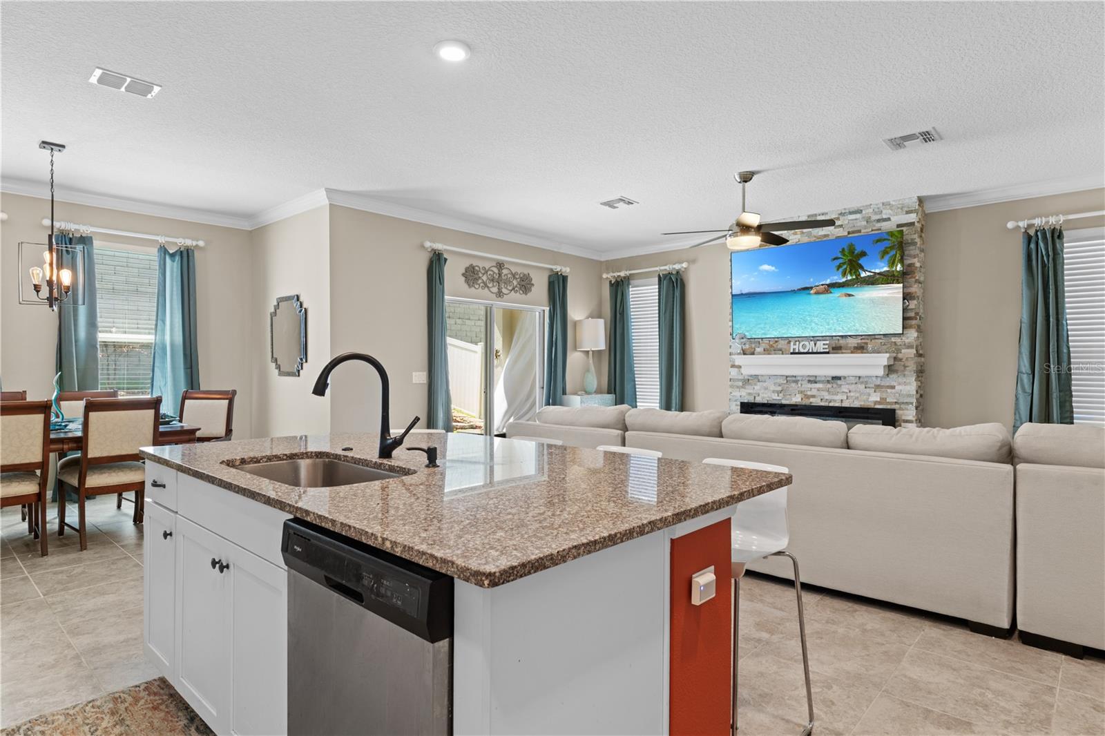 Image 6 of 61 For 2414 Hastings Boulevard