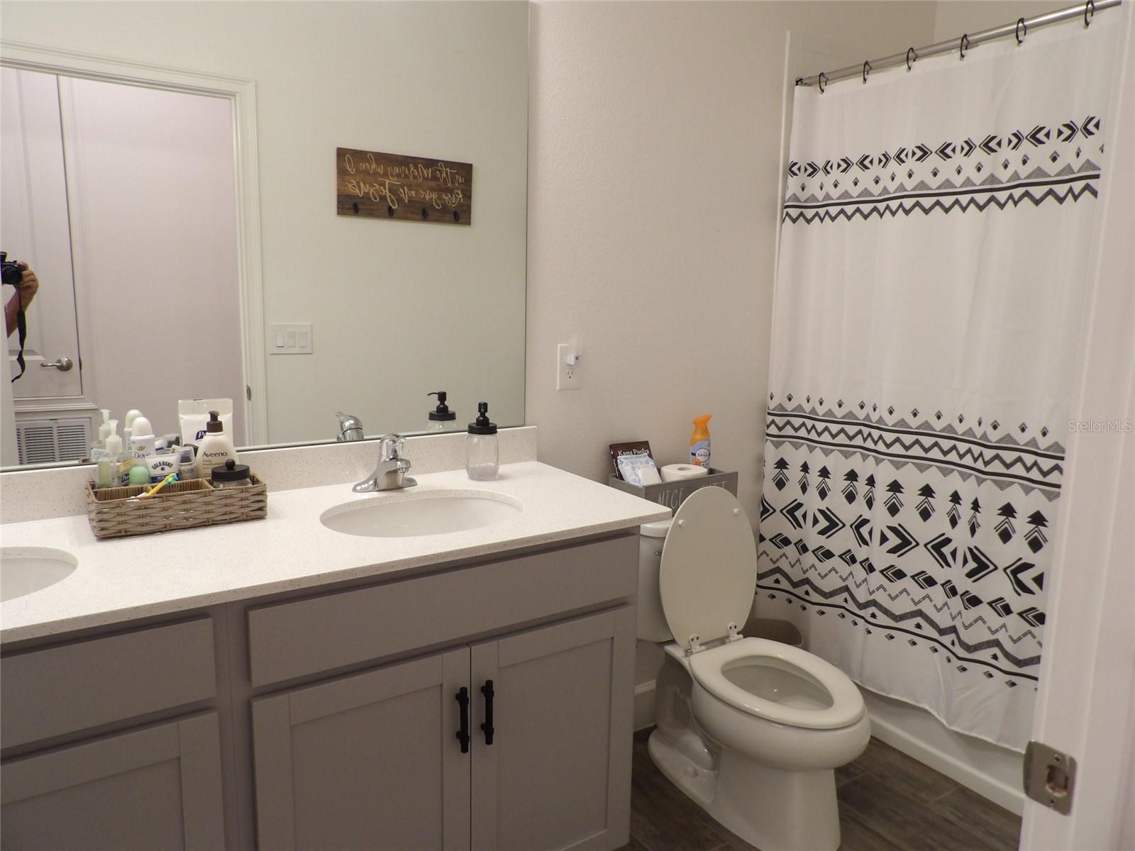 Image 13 of 30 For 17896 Passionflower Circle