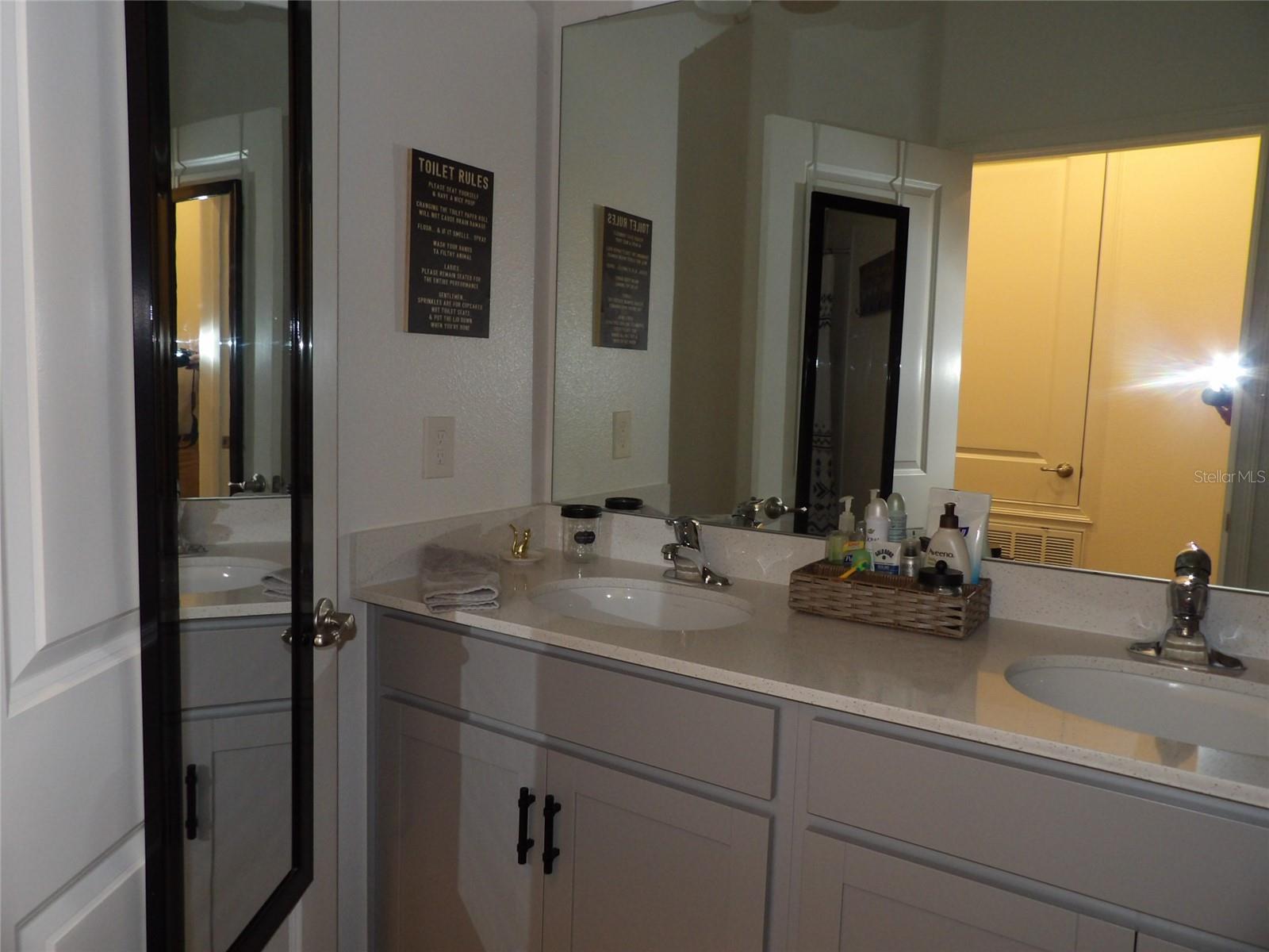 Image 19 of 30 For 17896 Passionflower Circle