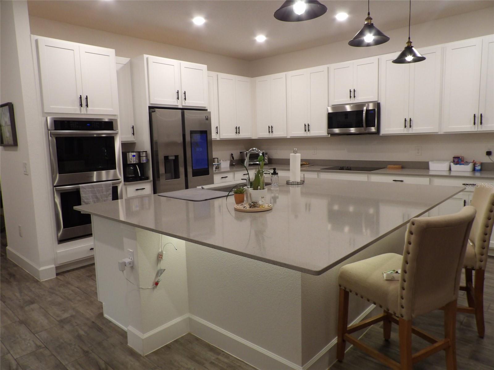 Image 2 of 30 For 17896 Passionflower Circle