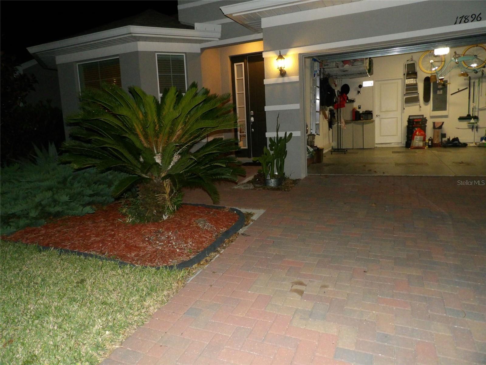 Image 21 of 30 For 17896 Passionflower Circle