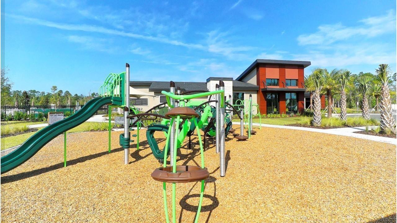 Image 27 of 30 For 17896 Passionflower Circle