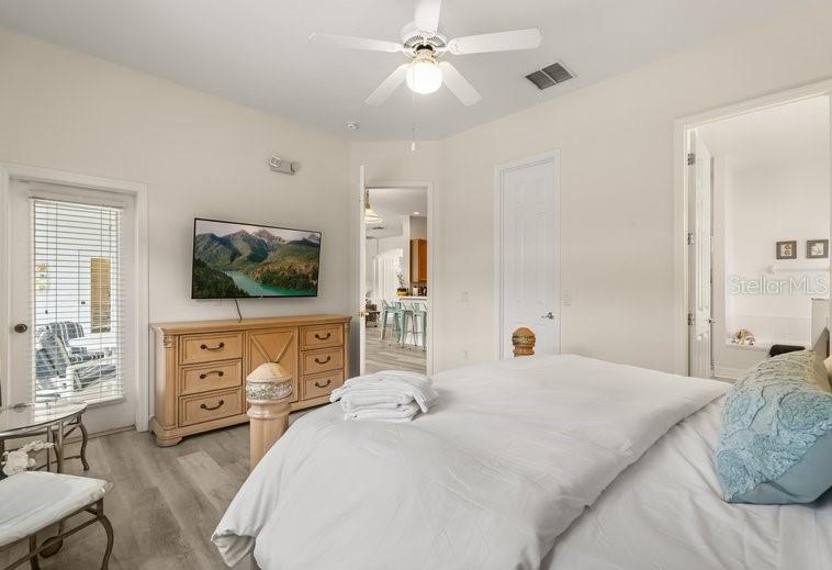 Image 15 of 39 For 7908 Emperors Orchid Court