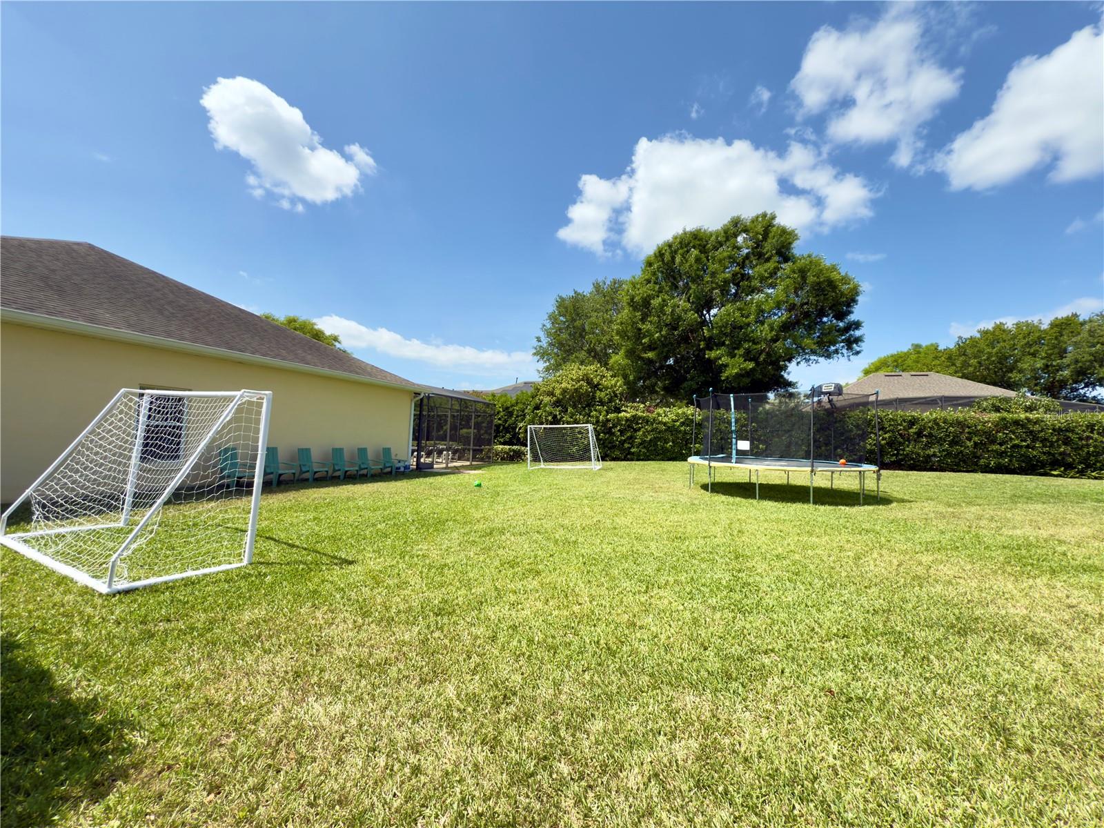 Image 38 of 39 For 7908 Emperors Orchid Court