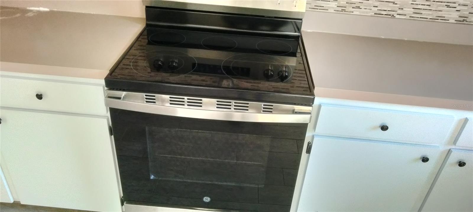 Image 15 of 31 For 1812 Atrium Drive