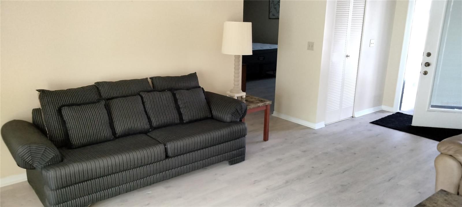 Image 7 of 31 For 1812 Atrium Drive